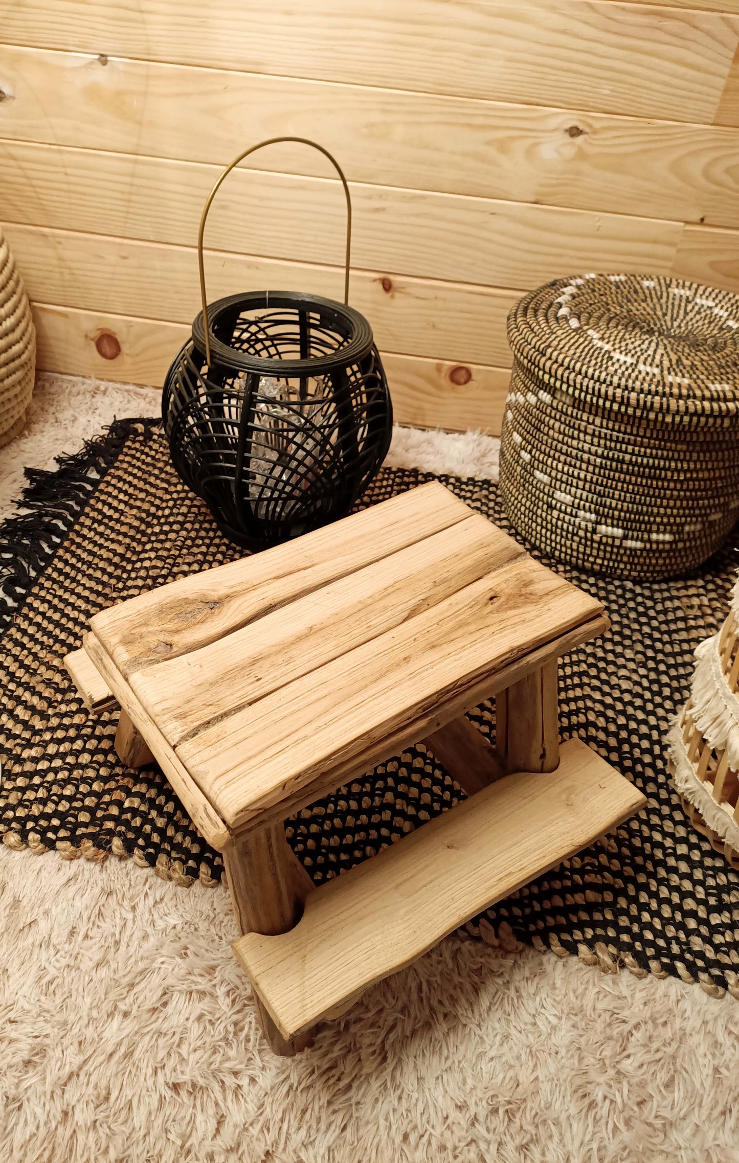 Tabouret en bois authentique