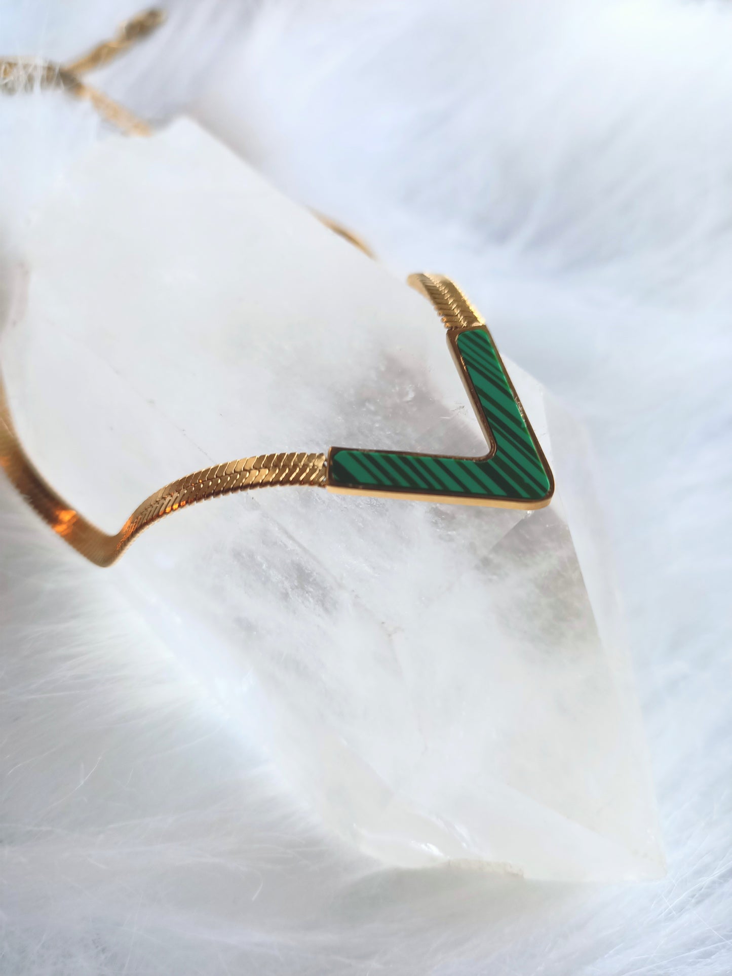 Collier V vert malachite