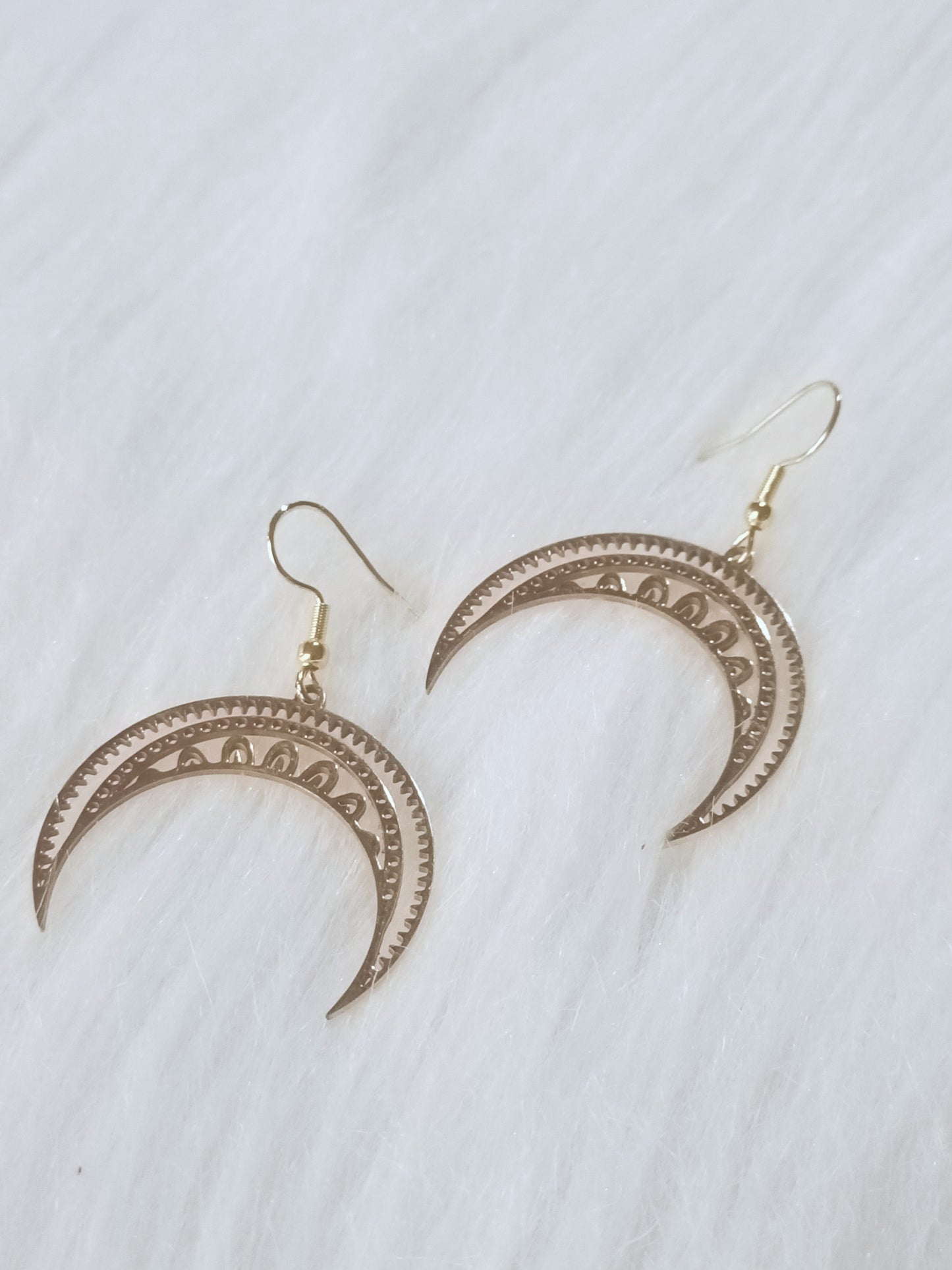 Boucle d'oreille Lune ajouré